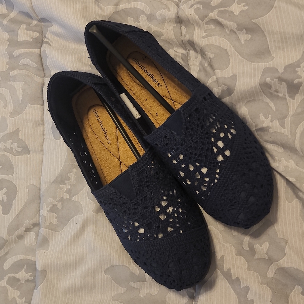 Cloudwalkers navy flats